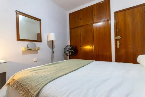Room for rent, Barcelona (2/10)