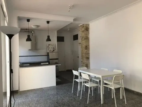 Pis de 84 m² a València