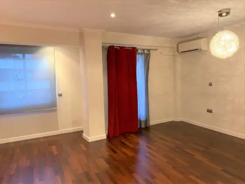 Wohnung 65 m² in Valencia