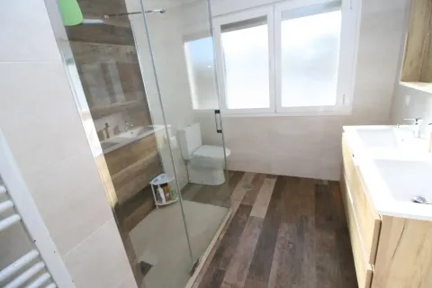 Casa de 220 m² a Villa de Otura