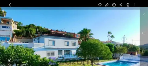 Casa de 320 m² en Manises