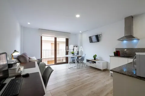 Flat 1597 m² in Alfara del Patriarca