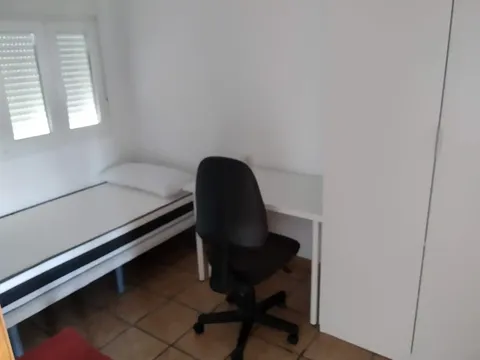 Quarto para alugar, Burjassot