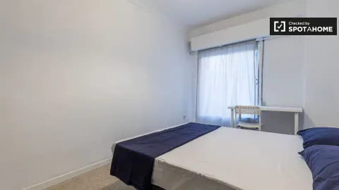 Chambre à louer, Valence