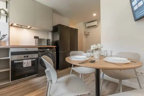 Room for rent, Madrid
