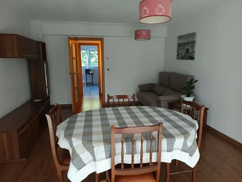 Wohnung 90 m² in Santiago de Compostela