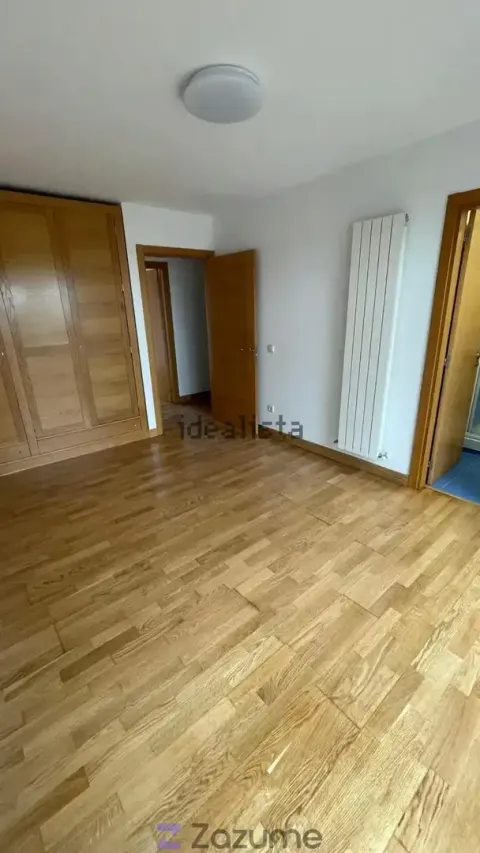 Moradia 300 m² em Pamplona / Iruña
