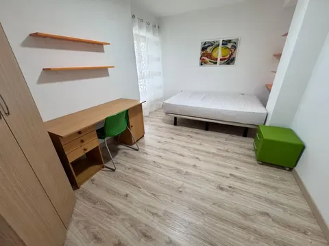 Pis de 90 m² a València
