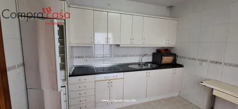 Casa de 561 m² en Espirdo