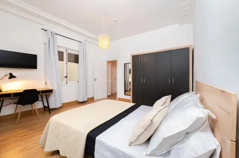 Chambre à louer, Madrid (3/10)