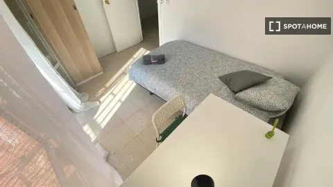Комната в аренду, Мадрид