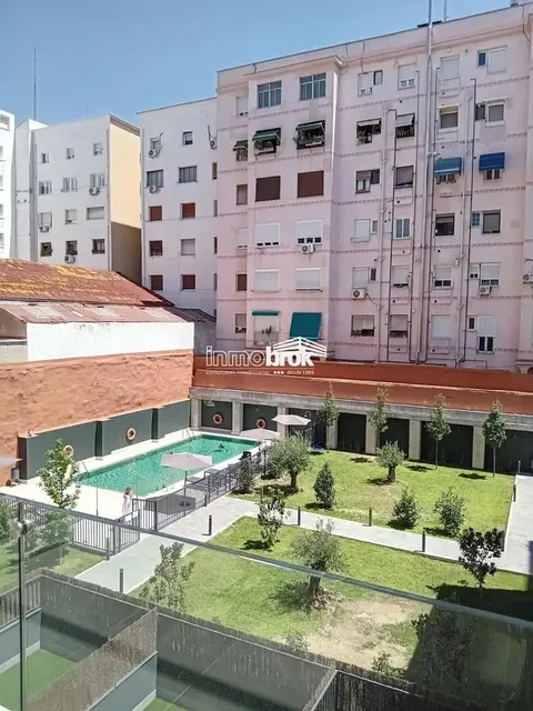 Wohnung 72 m² in Madrid