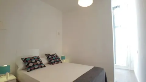 Habitació de lloguer, Barcelona (2/10)