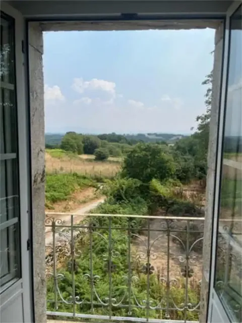 Casa de 300 m² a Outeiro de Rei (4/9)