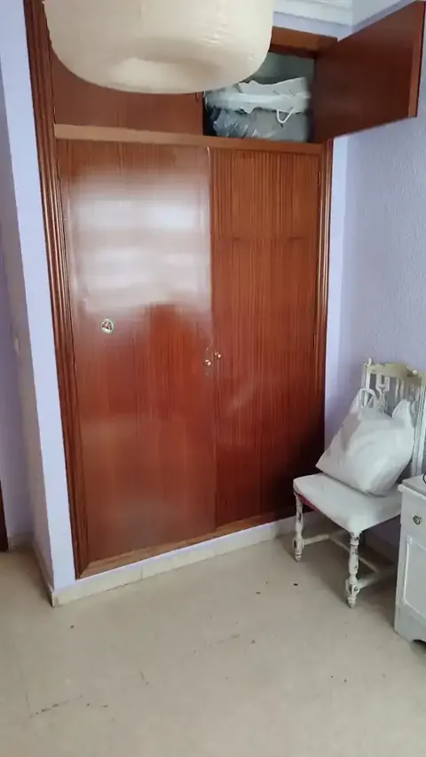 Pis de 75 m² a Còrdova