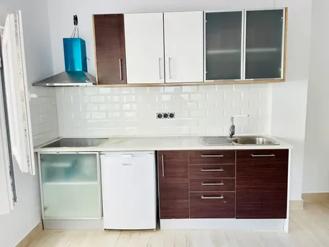Flat 35 m² in Granada