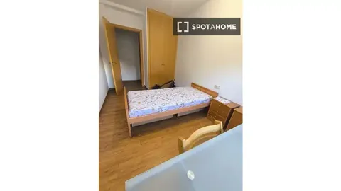 Stanza in affitto, Museros