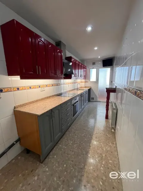 Pis de 110 m² a Cornellà de Llobregat