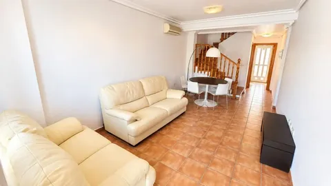 Casa de 90 m² a Oriola