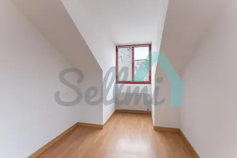 Pis de 137 m² a Oviedo