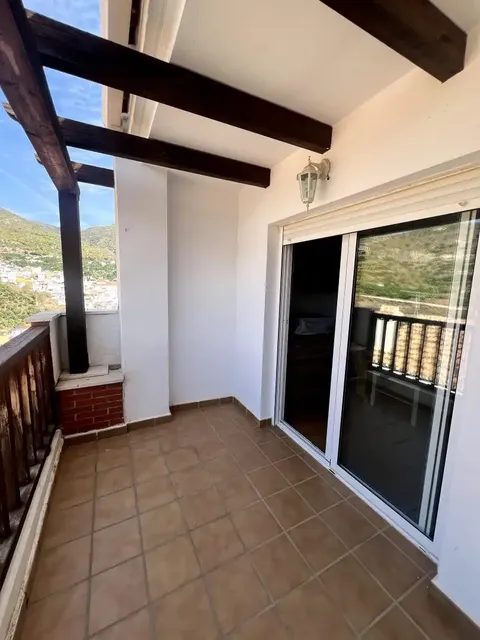 Wohnung 155 m² in Ítrabo