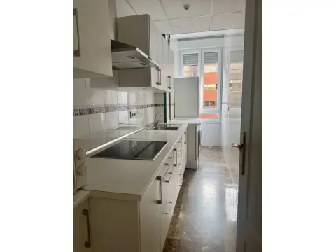 Flat 65 m² in Seville