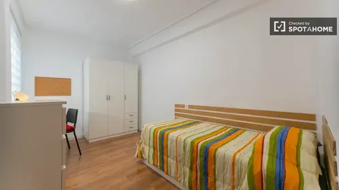 Habitació de lloguer, Burjassot