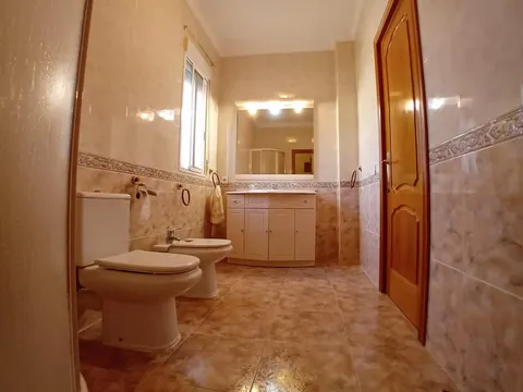 Casa de 254 m² a Còrdova