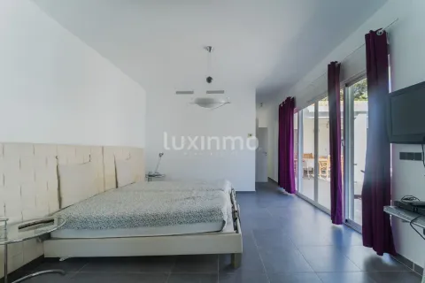 Haus 400 m² in Altea