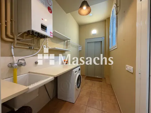 Pis de 296 m² a Terrassa