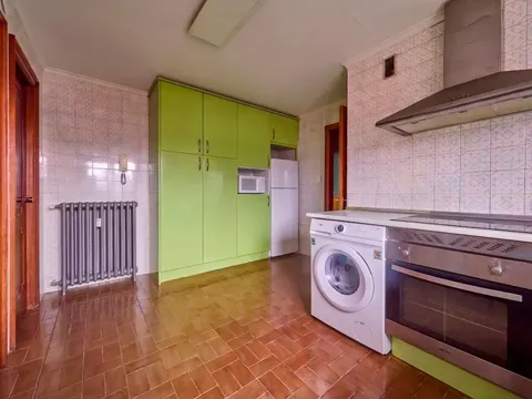 Pis de 87 m² a Avilés