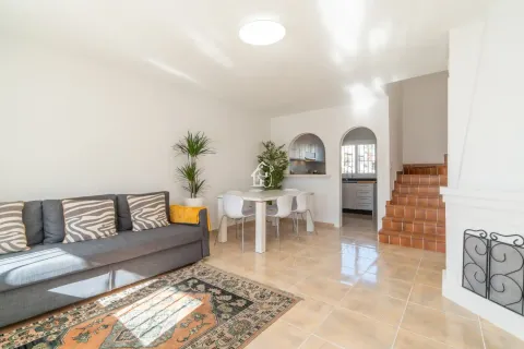 Casa de 170 m² a Oriola
