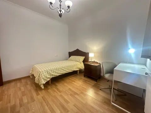 Appartamento 80 m² a Santiago de Compostela