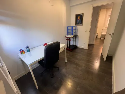 Pis de 70 m² a Còrdova