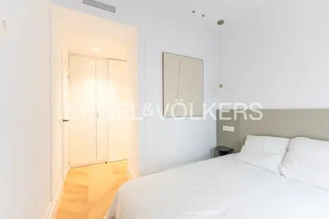 Wohnung 99 m² in Madrid