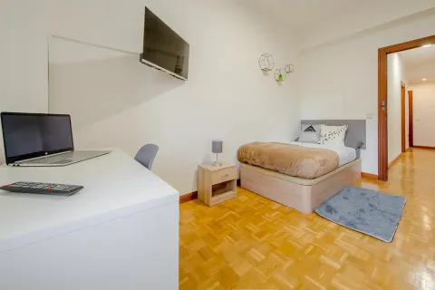 Room for rent, Madrid
