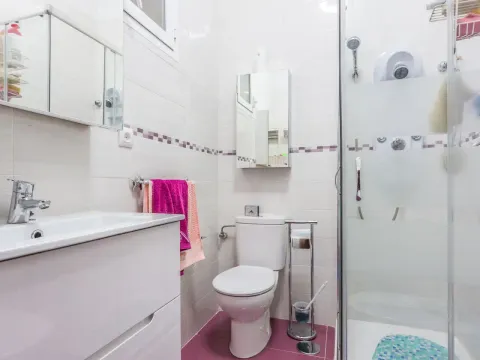 Habitación en alquiler, Madrid (2/5)