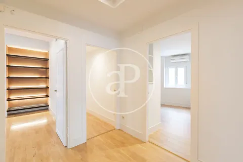 Flat 229 m² in Madrid