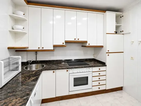 Flat 83 m² in Santander