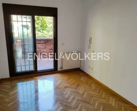 Wohnung 118 m² in Madrid