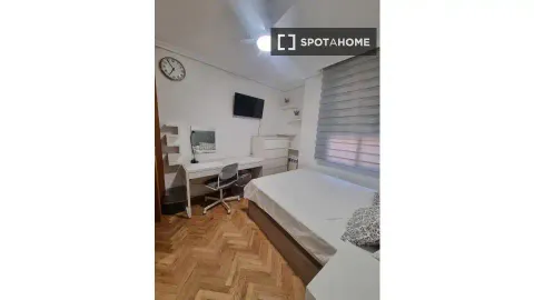 Quarto para alugar, Madrid (2/11)