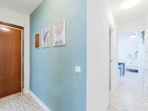 Habitació de lloguer, Torrevella