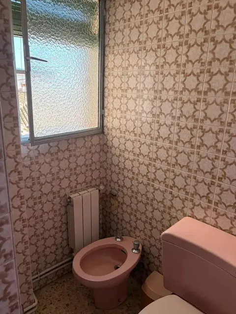 Flat 110 m² in Granada
