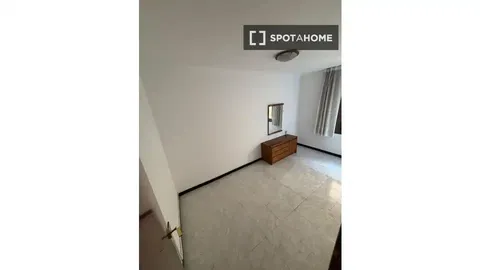 Quarto para alugar, Montcada i Reixac