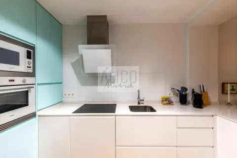 Flat 80 m² in Madrid