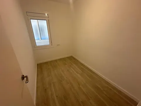 Pis de 86 m² a Badalona