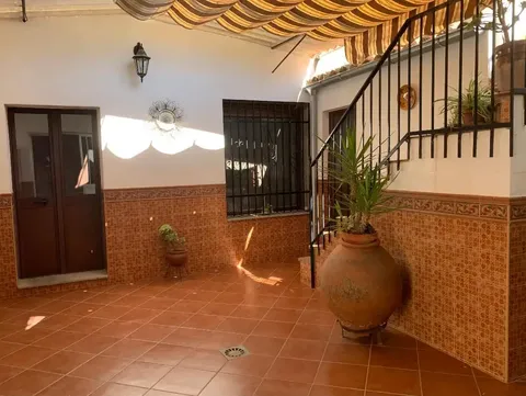Pis de 430 m² a Añora
