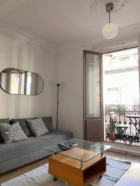 Flat 43 m² in Madrid