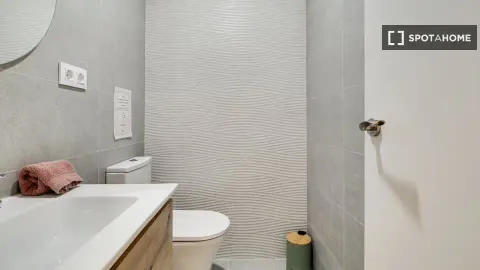 Комната в аренду, Барселона