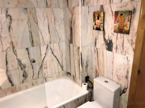 Pis de 48 m² a Oviedo